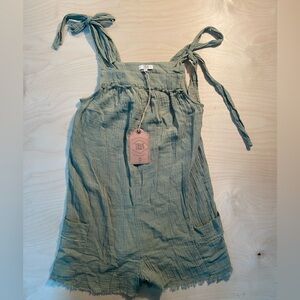 True Craft Shorts Romper size Small (GL)